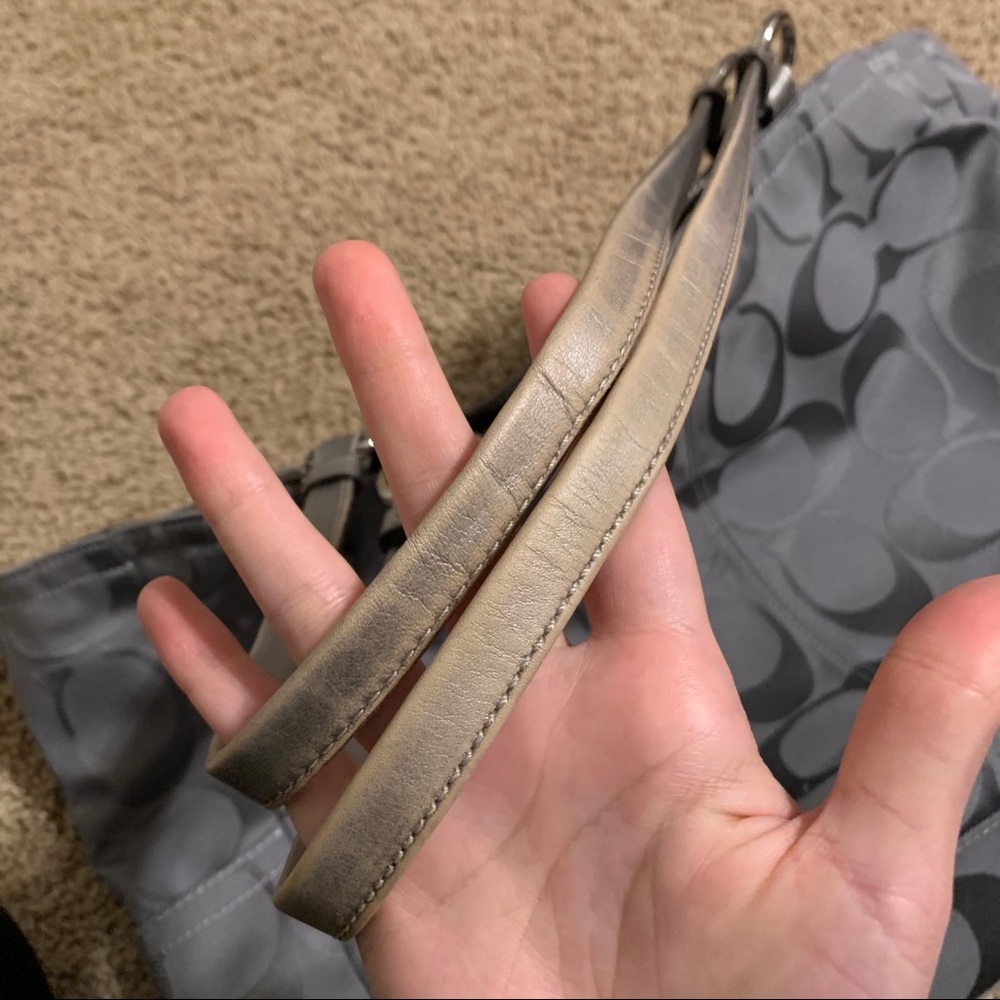 Coach tote - Picture 9 of 9